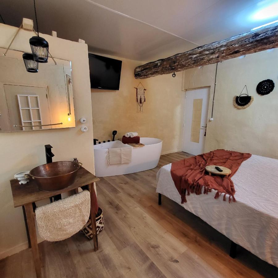 Chambre D'Hotes Gard Meynes Экстерьер фото