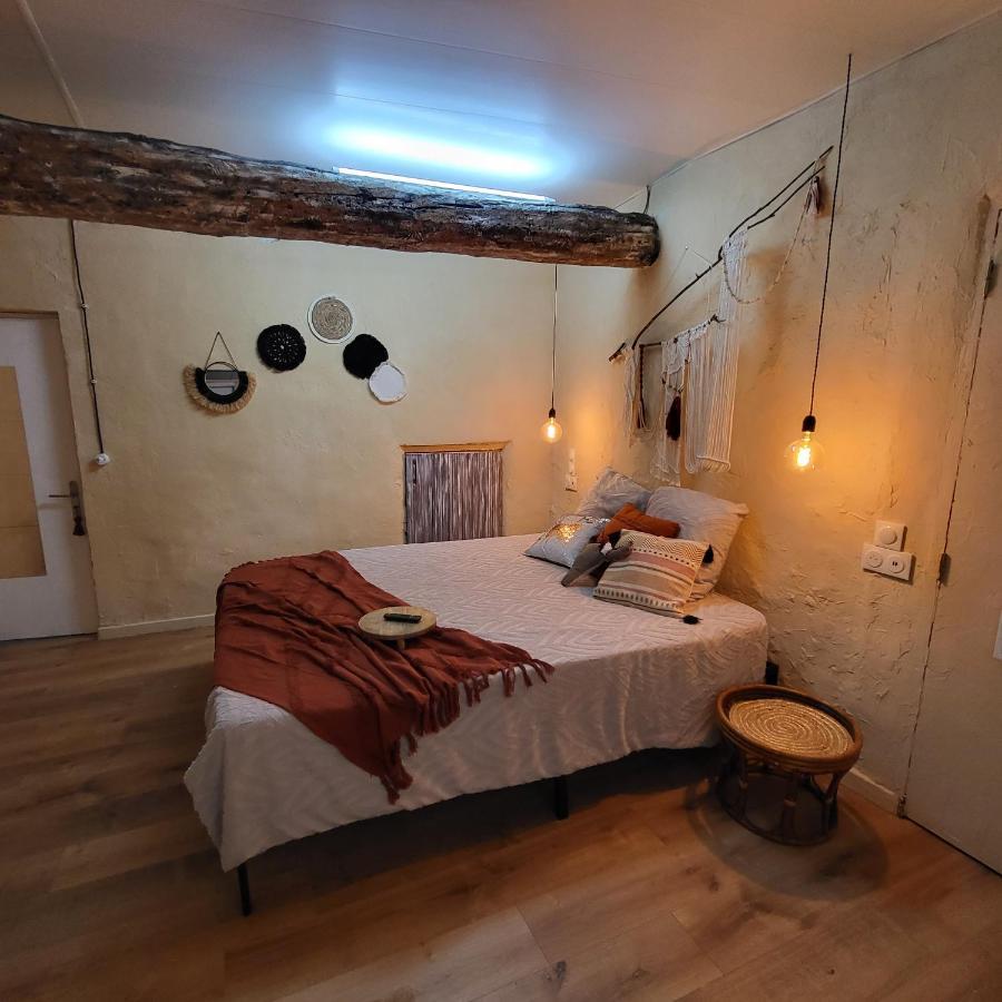 Chambre D'Hotes Gard Meynes Экстерьер фото